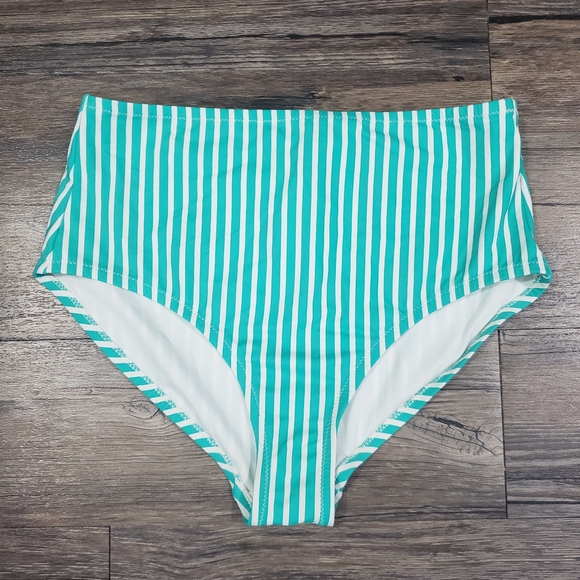 High waist bikini bottom - Picture 1 of 3